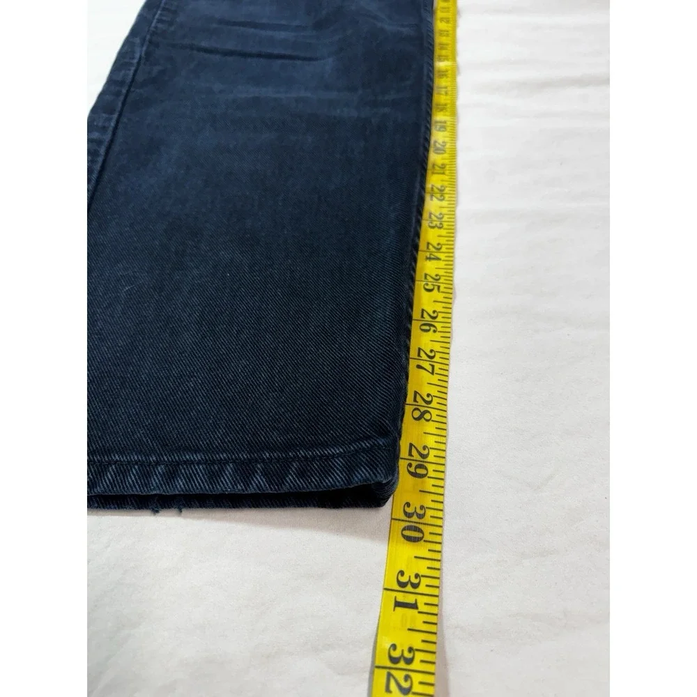 Levis hard tell